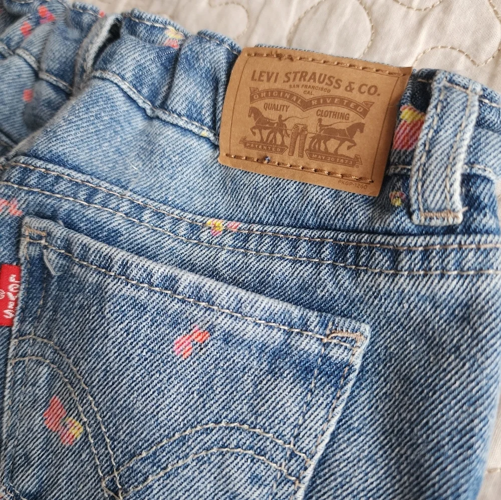 Girl's Levi's Denim Scooter - Picture 3 of 5